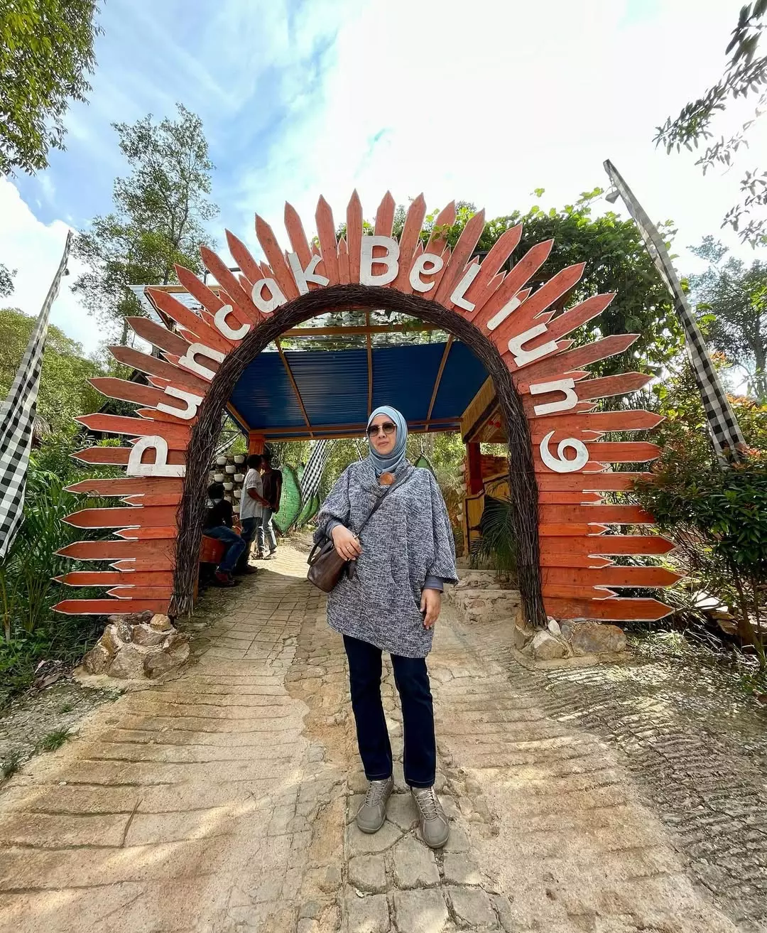 Gambar Puncak Beliung 18