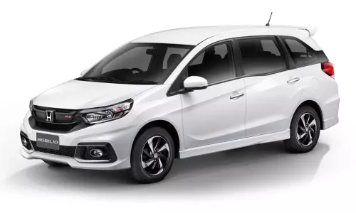 Gambar Produk Rental Mobil Batam Ke 11